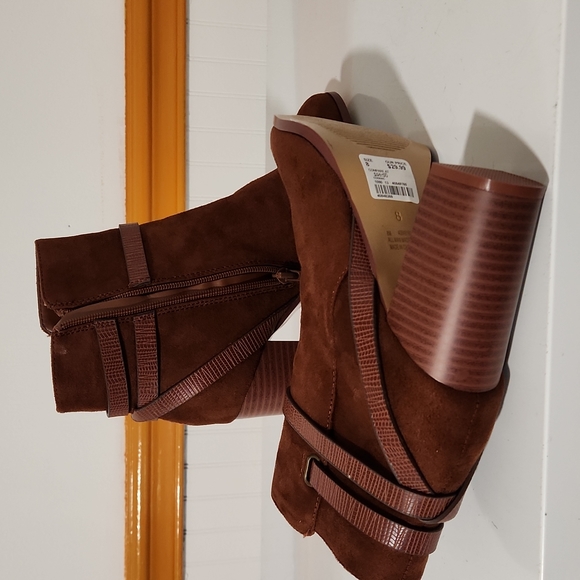 Women's bootie - Picture 3 of 3